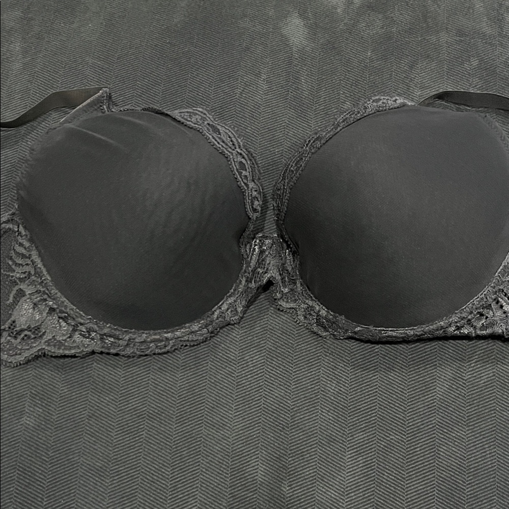 Natori Black Lace Trim Demi Bra
